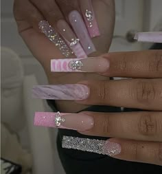 Acrylic Nail Designs 18th Birthday, Birthdays Nails Acrylic, Pink Bday Nails Long, Zodiac Charm Nails, Pink And White Nails Birthday, Pink Acrylic Nails Birthday Set, Birthday Nail Ideas Coffin, Pink Long Nails With Gems, Pink 18th Birthday Nails