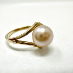 14K Gold Ring with Freshwater Pearl Designer = Jewelry Size = 5.5 Material = 14K Gold Gemstone = Freshwater Pearl Condition = Good Location: Wilmette Item Number: 101-2159 Item ID: 288303 Category: Ring Pearl Ring Simple, Pooja Items, Silver Pooja Items, Pearl Jewelry Design, 14k Gold Ring, Favorite Rings