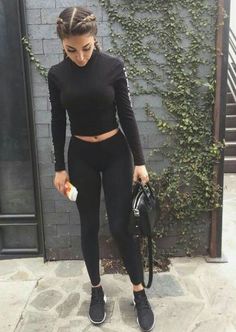 Casual Athletic Outfits, Look Legging, Yoga Outfits, Cute Workout Outfits, Workout Outfits, Yoga Photography, Athleisure Outfits, Sporty Outfits, Yoga Shorts