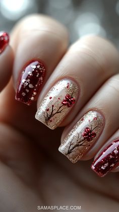 Get inspired by 35+ Christmas nail designs trending this season! From classic red and green combinations to glittery snowflakes and candy cane patterns, these designs are perfect for adding holiday cheer to your manicure. Whether you prefer elegant nail art or bold festive themes, there’s something for everyone. Sparkle at every holiday party with these trendy nail ideas!  #ChristmasNails #NailDesigns #FestiveNails #HolidayManicure #TrendingNails Red Glitter Nails, Xmas Nail Designs, Fingernails Painted, Christmas Nail Ideas, Elegant Nail Art, Elegant Nail, Nails 3d, Nail Designs Ideas, Design Makeup