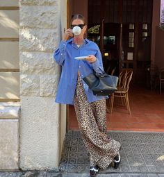 Celana Fashion, Leopard Print Outfits, Leopard Print Pants, 여름 스타일, Pants Women Fashion, Populaire Outfits, Printed Wide Leg Pants, Outfit Trends, Print Pants