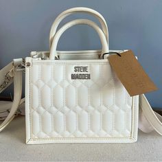 Brand New Authentic Steve Madden Cross Body Purse Aesthetic, Steve Madden Wallet, Girl Heaven, 2024 Wishlist, Candle Pedestal, Steve Madden Purse, Mini Backpacks, Girly Bags, White Purses