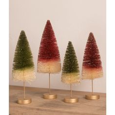 LC0693 Holiday/Christmas/Christmas Indoor Decor Christmas Tree Topiary, True Christmas, Bethany Lowe Designs, Glitter Bottle, Bottle Brush Christmas Trees, Brush Trees, Christmas Tree Set, Bethany Lowe, Golden Glitter