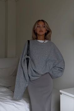 Rocky Outfits Women, Satin Skirt Sweater Outfit, Men Sweater Outfit, Casual Boots Outfit, Casual Outfit Summer, Modesty Outfits, Cute Modest Outfits, Rock Outfit, Midi Skirts