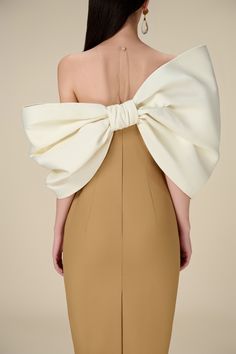 Bow Dress Pattern, Big Bow Dress, Bow Dresses, Robes Glamour, Asymmetrical Midi Dress, Mean Blvd, Bow Dress, Big Bow, Glam Dresses