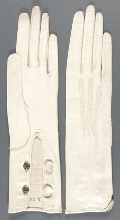 Gloves, leather, Jouvin and Co. maker, French, late 19th century Edwardian Gloves, Regency Gloves, Expressive Hands, Editorial Concept, Victorian Accessories, Steampunk Ideas, Hogwarts Legacy