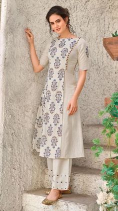 Long Kurta Designs, Printed Kurti Designs, Design Kurta, Indian Kurti Designs, New Kurti Designs, New Kurti, Churidar Designs, Latest Kurti, Simple Kurta Designs