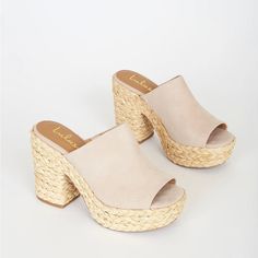 Great Condition Never Worn Platform Slide Sandals, Raffia Sandals, Natural Dyeing, Chic Heels, Perfect Heels, Nude Sandals, Summer Heels, Sunny Weather, Platform Slides