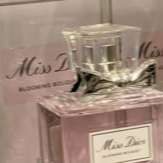 Miss Dior Perfume Aesthetic, Dior Perfume Aesthetic, Coquette Images, Miss Dior Perfume, Ariana Grande Perfume, Miss Dior Blooming Bouquet, Dior Girl, Dior Aesthetic