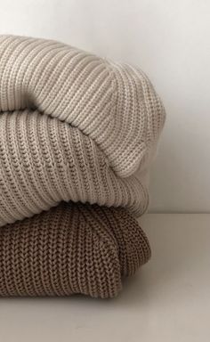 Fall Weekend Getaway, Aesthetic Sweaters, Fall Mood Board, Autumn Weekend, Cream Aesthetic, Cozy Aesthetic, 背景 シンプル, Beige Aesthetic, Brown Aesthetic