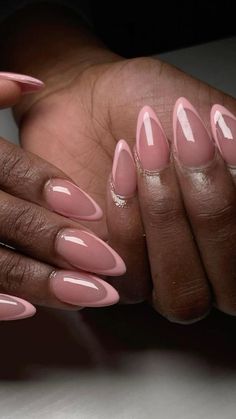 Classy Almond Nails, Almond Acrylic Nails Designs, Acrylic Nails Almond Shape, Black Almond Nails, Almond Nails French, Almond Shape Nails, Basic Nails, Classic Nails