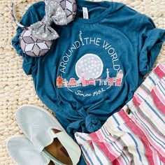 Epcot Outfit Ideas, Epcot Outfit, Epcot World Showcase, Universal Studios Outfit, Disney Universal Studios, Disney Outfits Women, Matching Disney Shirts, Disney World Food, Disney World Outfits