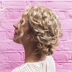 Curly Hair Easy Updo, Curly Hair Updo Wedding, Short Curly Hair Updo, Naturally Curly Hair Updo, Natural Hair Updo Wedding, Curly Bridal Hair, Fine Curly Hair