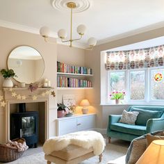 Leather II - Leather 2 - Paint And Paper Library Living Room Paint Colour Victorian Living Room, Paint And Paper Library, Cosy Living, Extension Ideas, House Extension, Ideas Living Room, Chic Living