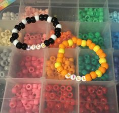 #pjo #solangelo #willsolace #nicodiangelo Pjo Bracelet Ideas, Pjo Crafts, Percy Jackson Jewelry, Pjo Solangelo, Bead Bracelet Ideas, Kandi Kid