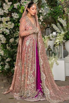 Rayna – Sania Maskatiya International Garara Design, Shadi Outfits, Nikah Dresses, Traditional Anarkali, Shadi Dress, Pakistani Bridal Couture, 4 Daughters, Mehndi Bridal, Affan Waheed