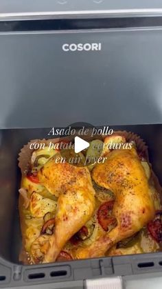 a close up of a chicken in an oven with the words astagde de polllo