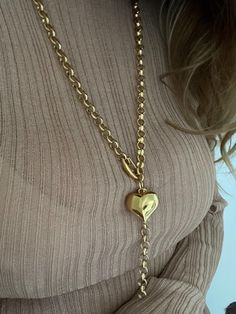 💫Handmade and designed by IJ Design Boutique  Made of: * solid 18k gold plated  * stainless steel  * large lobster clasp 💫 This chunky heart pendant necklace is the perfect blend of timeless elegance and modern style. 💫crafted with an 18k solid gold plated long chain, this necklace features a bold heart pendant that adds a statement touch to any outfit. 💫It's sleek, trendy design makes it an ideal piece for both everyday wear and special occasions. 💫whether you're treating yourself or gifti Long Chain, Chunky Necklace, Heart Pendant Necklace, Stylish Women, Heart Pendant, Gold Chains, Timeless Elegance, Solid Gold, Everyday Wear