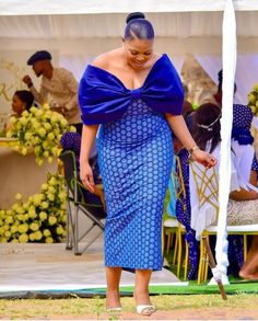 Leteisi Dress Patterns, Shweshwe Dresses South Africa, Shweshwe Dresses Patterns, Shweshwe Designs, Sotho Traditional Dresses, Pedi Traditional Attire, South African Traditional Dresses, African Traditional Wear, Shweshwe Dresses