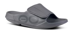 An evolution of the OOriginal, featuring an agile OOfoam™ strap for additionalsupport and comfort. Sport Flex: A contemporary spin on the classic slide, with a sleek adjustable upper strap for a more optimal all-around fit. | OOFOS Men's OOahh Sport Flex Recovery Sandal Size 15 in Slate Recovery Sandals, Active Recovery, Fallen Arches, Soft Sandals, Post Workout Recovery, Sandal Platform, Casual Running Shoes, Heel Pain, Duffel Bag Travel