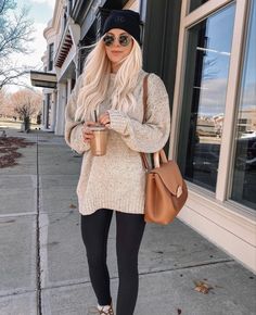 Long Sweater Outfits Winter, Alabama Winter Outfits, Tenesse Outfit Winter, Nice Casual Outfits Woman Winter, Casual Winter Outfits For Women 20s, Laid Back Chic Outfits, Casual Florida Winter Outfits, Cute Winter Outfits 2023, Amusement Park Outfit Fall Casual