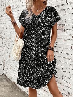 Lasaky - Chic Heart Print Dress: Elegant V-Neck Short Sleeve Dress for Womens Casual Wear Batwing Sleeve Dress, Ruffle Pattern, Heart Print Dress, Casual Wear Women, Womens Casual, Dress Elegant, Short Sleeve Dress, Type A, Batwing Sleeve