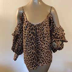 Never Worn Size: Xs Light Weight Flowy Material Brand: Parker 100% Polyester Measures: 25 Inches In Length Does Not Stretch No Trades, Offers Or Modeling! Chic Brown Printed Tops, Leopard Print Tops For Night Out In Spring, Leopard Print Tops For Spring Night Out, Brown Top For Spring Night Out, Brown Tops For Spring Night Out, Leopard Print Blouse, Print Blouse, Printed Blouse, Pretty Woman