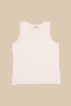 Color: White Classic Scoop Neck Tank Top For Spring, Classic Sleeveless Tops For Everyday, Classic Solid Color Tank Top For Spring, Classic Seamless Top In Solid Color, Classic Cotton Vest Top, Classic Tank Top For Layering, Classic Summer Tank Top For Layering, Solid Color Tank Vest For Everyday, Classic Seamless Everyday Tank Top