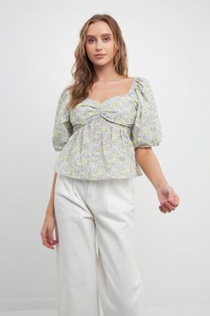 Elevate your everyday style with this pretty tie back top. Blooming with floral charm, this top is perfect for dressing up or down. The tie detail at the nape of the neck adds a touch of elegance, while the puff sleeves keep it feeling fun and flirty. Whether you're meeting friends for lunch or out on a date night, this top is sure to elevate your look. Floral print Tie detail at back Puff sleeves Sweet heart neckline Hand wash cold Do not bleach Do not tumble dry Iron low Shell: 100% Cotton Lin Tie Back Top, Meeting Friends, Sweet Heart, Printed Ties, Everyday Style, Tie Back, Puff Sleeves, Womens Clothing Tops, Everyday Fashion