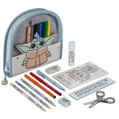 the star wars pencil case is filled with markers, pens and crayon sticks