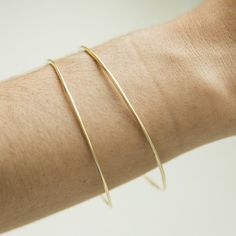 Classic VS Heavy weight Gold Bangle, Gold Bangles, Delicate Bracelet, Heavy Weight, Perfect Fit, Bangles, Thing 1, Gold