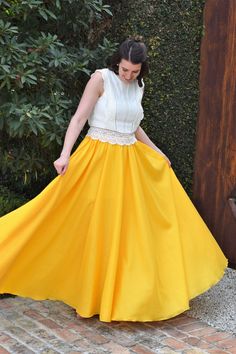 Full Skirt Pattern Free, Circle Skirt Pattern Diy, Sew Maxi Skirts, Diy Circle Skirt, Circle Maxi Skirt, Skirt Sewing Tutorial, Long Circle Skirt, Circle Skirt Tutorial