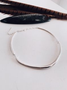 Elegant end simple this gold slim choker looks great with every style. -Solid Sterling silver 925 It isn't heavy so it's easy to wear every day . I do not use molds, every piece of jewelry is made from sterling silver sheet and wire. That makes jewelry truly one-of-a-kind. It might also like https://www.etsy.com/listing/523350199/sterling-silver-braceletmoon If you wish anything similar made especially for you please didn't hesitate to contact with me . Thank you 😊 Full Moon Necklace, Silver Link Necklace, Simple Choker, Choker Silver, Moon Phases Necklace, Sterling Silver Choker, Choker Gold, Face Necklace, Round Necklace