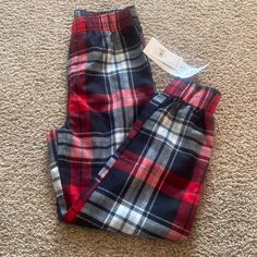 Nwt Gap Flannel Plaid Pajama Bottoms. Size 6. Black, Red, White. Elastic At Ankle. Plaid Winter Sleepwear, Plaid Winter Sleepwear For Loungewear, Plaid Sleepwear For Winter Loungewear, Winter Plaid Sleepwear, Casual Plaid Sleepwear For Overnight, Red Fall Sleepwear, Red Sleepwear For Fall, Red Winter Sleepwear Long Pants, Cozy Red Sleepwear For Sleepover