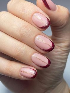 Nails Color Vino, Burgundy French Nails, Burgundy French Tip Nails, Red French Tip Nails, Red Tip Nails, Line Nail Designs, Red French Tip, Deco Nails, Unghie Sfumate