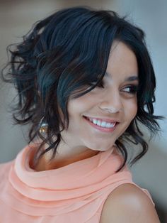 Vanessa's wavy bob Short Wavy Hairstyles For Women, Styl Shabby Chic, Square Face Hairstyles, Short Curly Haircuts, Hair Styles 2014, Short Wavy Hair, Short Wavy, Short Hairstyle, Curly Hair Cuts