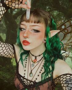 Elf Makeup Looks, Dark Fairy Makeup, Dark Fairy Costume, Elf Cosplay, Fairy Cosplay, Elf Costume, Fairy Aesthetic, Fairy Makeup, Elf Makeup