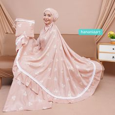 Skirt Bottom Length 110cm Skirt bottom circumference stretches up to 150cm Front Top Length 120cm Rear Top Length 115cm Side Top Length 130cm Prayer Clothes, Prayer Dress, Head Coverings, Handmade Skirts, Trendy Fall Outfits, Formal Dresses For Women, Head Covering, Hijab Fashion, Blouse And Skirt