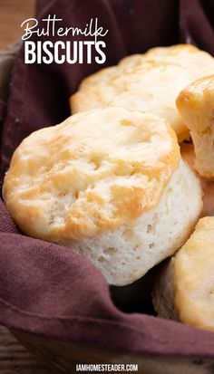 Buttermilk Biscuits are flaky biscuits that are made with just four ingredients and baked in an oven-safe skillet. Simple Biscuits, Easy Brunch Ideas, Recipes Hamburger, Easy Homemade Bread, Simple Easy Recipes