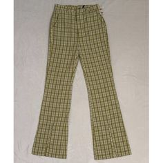 Daisy Street Plaid Flare Pants Size S Lightweight, No-Stretch Fabric Green And White Plaid Pattern Tight Through Thigh Flare Bottoms With Split Detail 100% Polyester Nwt - Brand New, Unworn With Tags. See Pictures For Pants. I Could Not Get The Pants Up Over My Thighs When I Originally Purchased Them So They Do Not Seem To Fit More Curvy Shapes. However, They Are Adorable And Give Off Retro Vibes. Retro White Pants For Fall, Vintage Stretch Green Bottoms, White Retro Stretch Pants, White Stretch Retro Pants, Retro White Stretch Pants, Plaid Flare Pants, Flare Bottoms, Retro Vibe, White Plaid