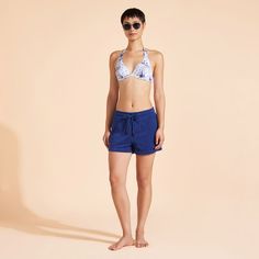 Straight-fit women swim shortsSmall side slitsElasticated waistband with drawstring and Vilebrequin engraved tortoiseshell-style agletsTone-on-tone embroidered turtle at the left hemSolid/Uni Women Swim ShortsWomen Swim Shorts86% Organic Cotton - 14% Polyamide To take care of your adored Women Swim Shorts, we advise you to follow our suggestions below:Rinse your women terry Swim Short with fresh water after each use.Wash your women Swim Short at 86F with like colors.Do not use oxygenated or chlorine based bleach/ stain removers.Air-dry your women Swim Short and do not use tumble dryer.Regular steam or dry iron inside out, with maximum setting at 230F.Do not dry clean your women terry Swim Short. Fitted Tie-side Shorts For Beachwear, Drawstring Shorts For Swimming, Fitted Short-length Swimwear With Drawstring, Beachwear Swimwear With Drawstring, Short Length Drawstring Swimwear For Beach, Embroidered Turtle, Father And Son Clothing, Stain Removers, Swimwear Pattern