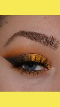 Yellow Smokey Eye, Smokey Eye Makeup Steps, Makeup Steps, Yellow Lehenga, Eye Makeup Steps, Pakistani Fashion Party Wear, Smokey Eye Makeup, Prom Makeup