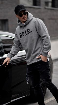 Hoodie Outfit Men, Hoodies Men Style, Mens Casual Outfits Summer, Mens Casual Dress Outfits, Fashion Suits For Men, Mens Fashion Streetwear, Winter Outfits Men, Mens Fashion Casual Outfits