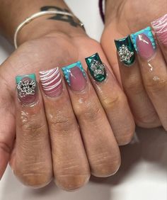 Nail Designs Bling, Junk Nails, Acrylic Toe Nails, Fancy Nails Designs, Colored Acrylic Nails, Studded Nails, Simple Acrylic Nails, Dope Nail Designs