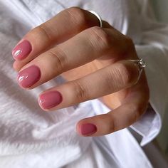 September Nails, Casual Nails, Cute Gel Nails, Pink Nail Polish, Pink Nail, Neutral Nails, Minimalist Nails, Classy Nails, Chic Nails