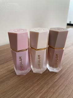 Profumo Victoria Secret, Koleksi Makeup, Alat Makeup, Y2k Makeup, Top Makeup Products, Fancy Makeup, Aesthetic Eyes, Makeup Items, Makeup Essentials