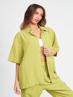 Button Up Shirt Short Sleeve Collar Oversized 1 Pocket Non Stretch Model: Small Imported 100% Cotton Sleeveless Knit Top, Confident Style, Shirts Women Fashion, Linen Mini Dress, Short Sleeve Mini Dress, Long Sleeve Knit Tops, Short Sleeve Bodysuit, Maxi Dress With Sleeves, Bad Boy