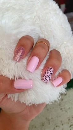 25 Irresistible Baby Pink Nail Designs That Are So Easy To Copy - 170 Baby Pink Nail Designs, One Glitter Nails, Short Pink Nails, Baby Pink Nails, Pink Glitter Nails, Hippie Nails, Fancy Nails Designs, Baby Nails, Pink Nail Art