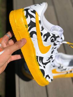 Posca Sneakers, Posca Shoes, Customise Shoes, Sequin Sneakers, Custom Sneakers Diy, Air Force 1 Custom, Custom Air Force 1, Leather Paint, Yellow Jacket