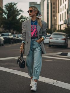 90s Fashion Style Women, Back To 80's Outfit, 1980 Womens Fashion, 80s Outfits Overalls, 80 Theme Party Outfit Women, 80s Chic Fashion, Fashion Style 2024, Women’s 80s Outfit Ideas, 2024 Fashion Outfits